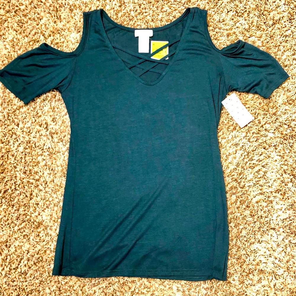 Deep turquoise shirt!